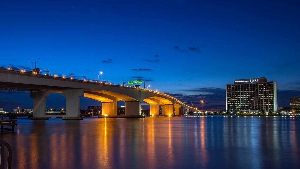 Acosta Bridge LED Lighting Project